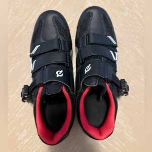 Size 40 Peloton Cycling Shoes